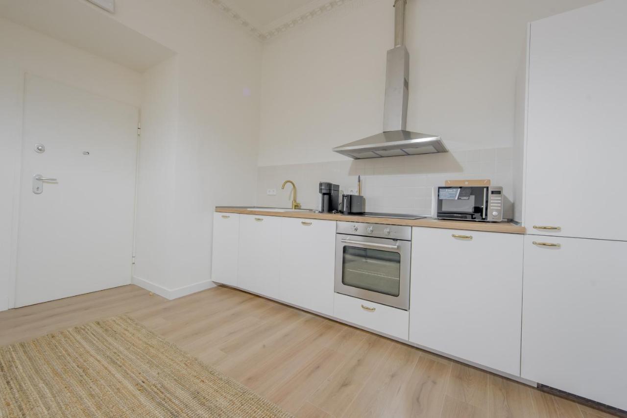 Modern Apt & Cool Interior Design En El Retiro Apartman Madrid Kültér fotó