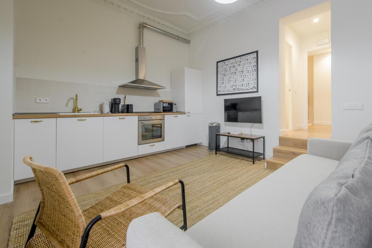 Modern Apt & Cool Interior Design En El Retiro Apartman Madrid Kültér fotó