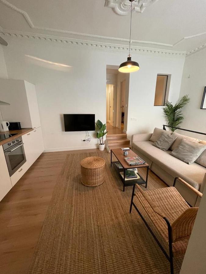 Modern Apt & Cool Interior Design En El Retiro Apartman Madrid Kültér fotó