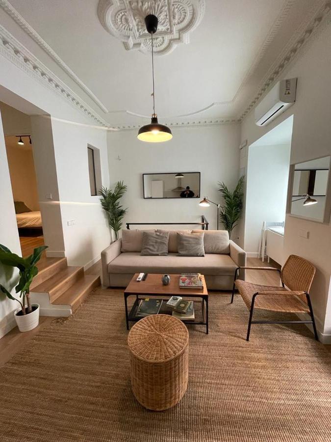 Modern Apt & Cool Interior Design En El Retiro Apartman Madrid Kültér fotó