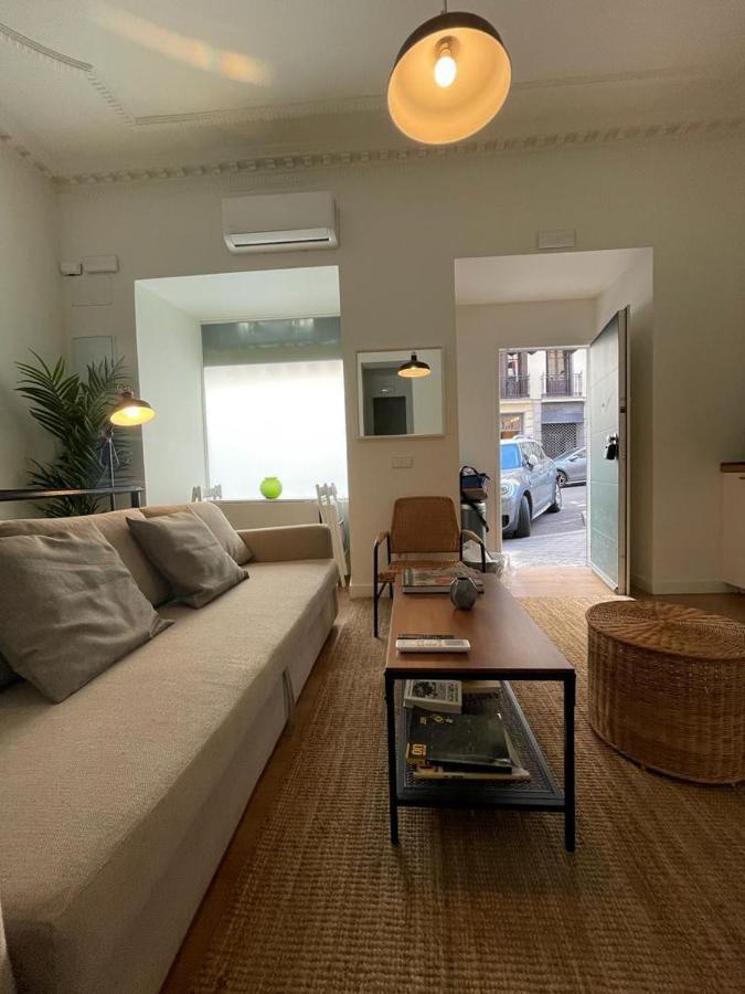 Modern Apt & Cool Interior Design En El Retiro Apartman Madrid Kültér fotó