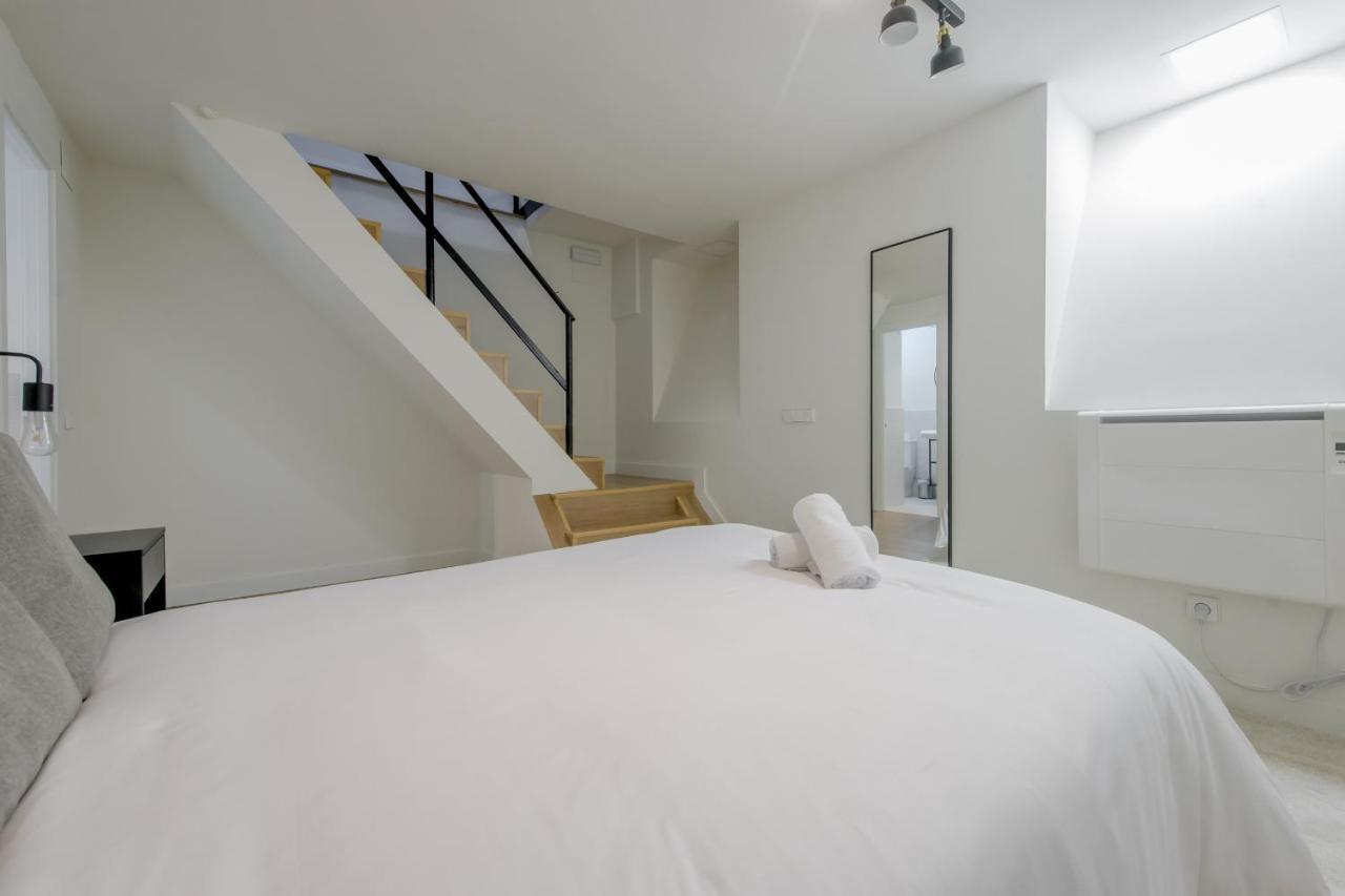 Modern Apt & Cool Interior Design En El Retiro Apartman Madrid Kültér fotó